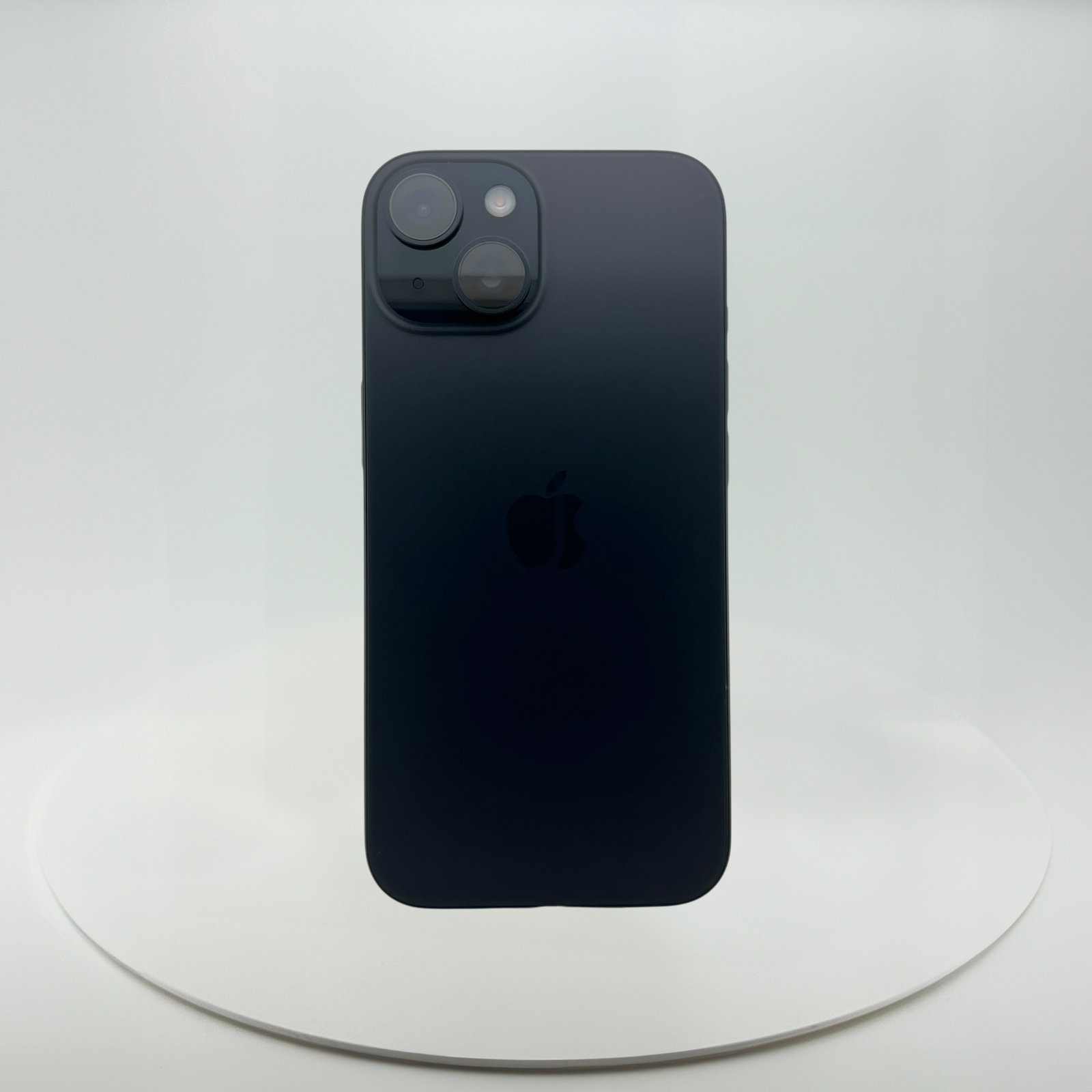 (中古手機) iPhone 15 128GB 黑色，iReborn香港精選中古iPhone平台，提供iPhone 8至14 Pro Max多款型號，價格由$899起，支持免費預留及到店驗貨服務，享受安全購物體驗