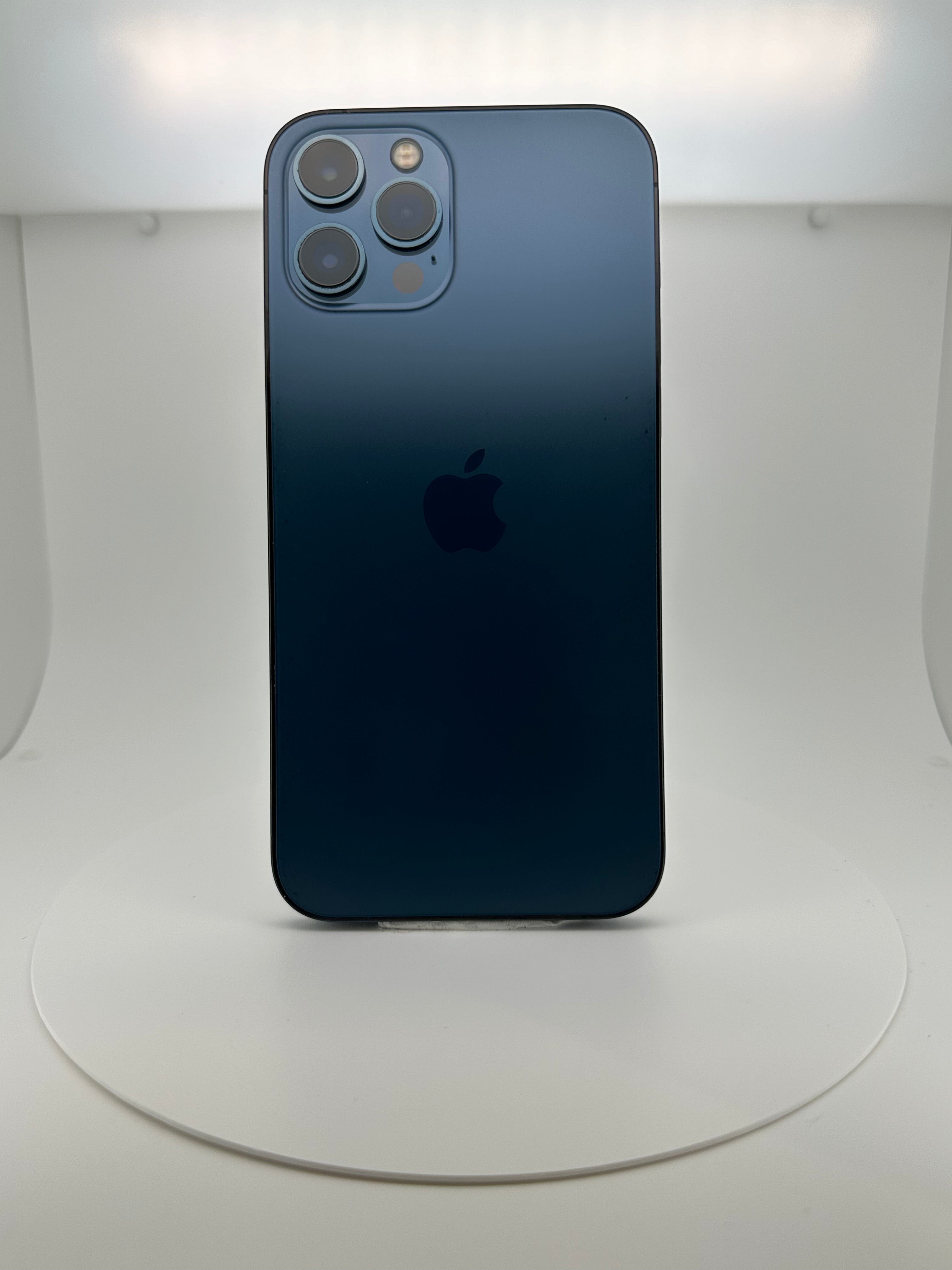 (中古手機) iPhone 12 Pro Max 128GB 太平洋蓝色，iReborn香港精選中古iPhone平台，提供iPhone 8至14 Pro Max多款型號，價格由$899起，支持免費預留及到店驗貨服務，享受安全購物體驗