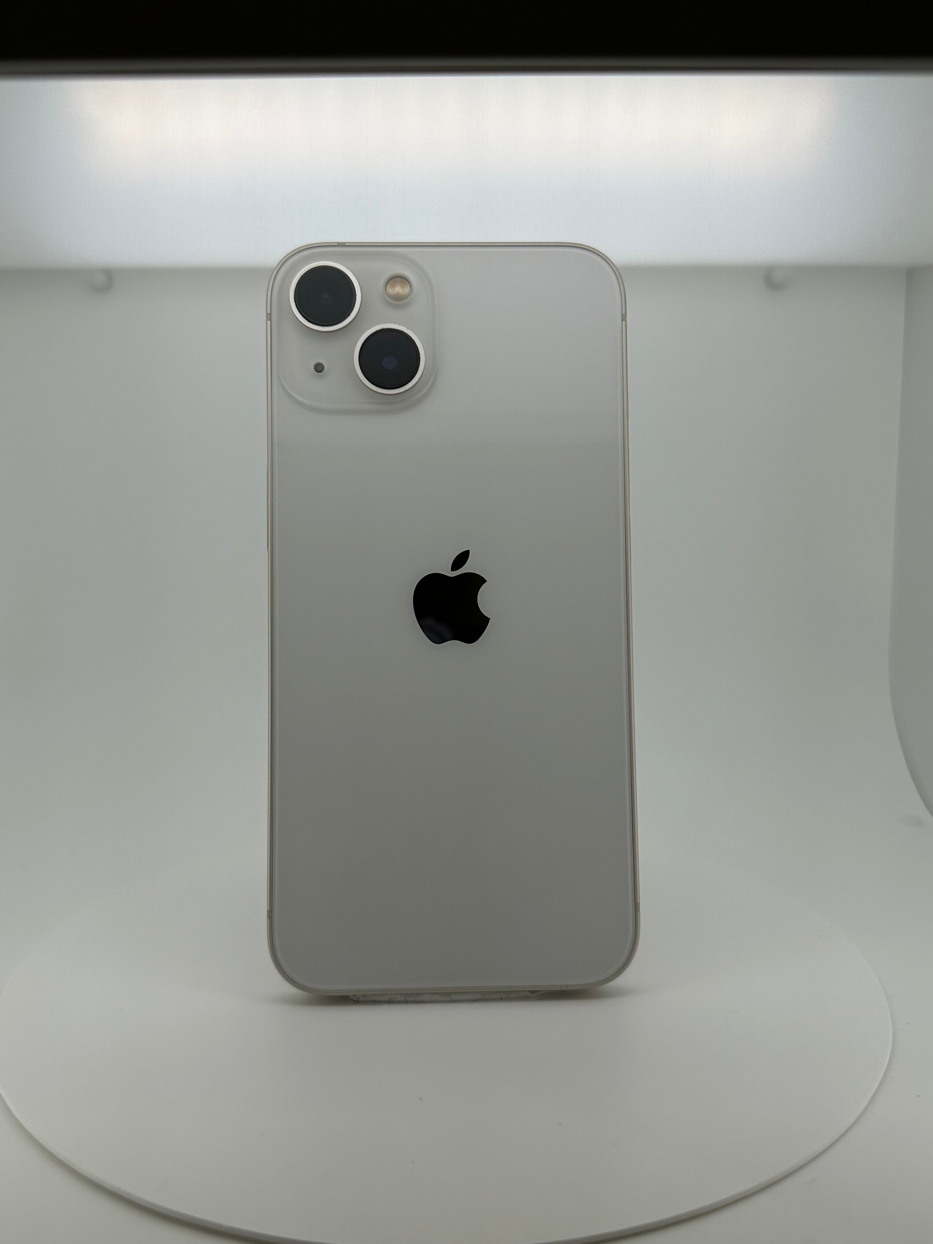 (中古手機) iPhone 13 128GB 星光色，iReborn香港精選中古iPhone平台，提供iPhone 8至14 Pro Max多款型號，價格由$899起，支持免費預留及到店驗貨服務，享受安全購物體驗